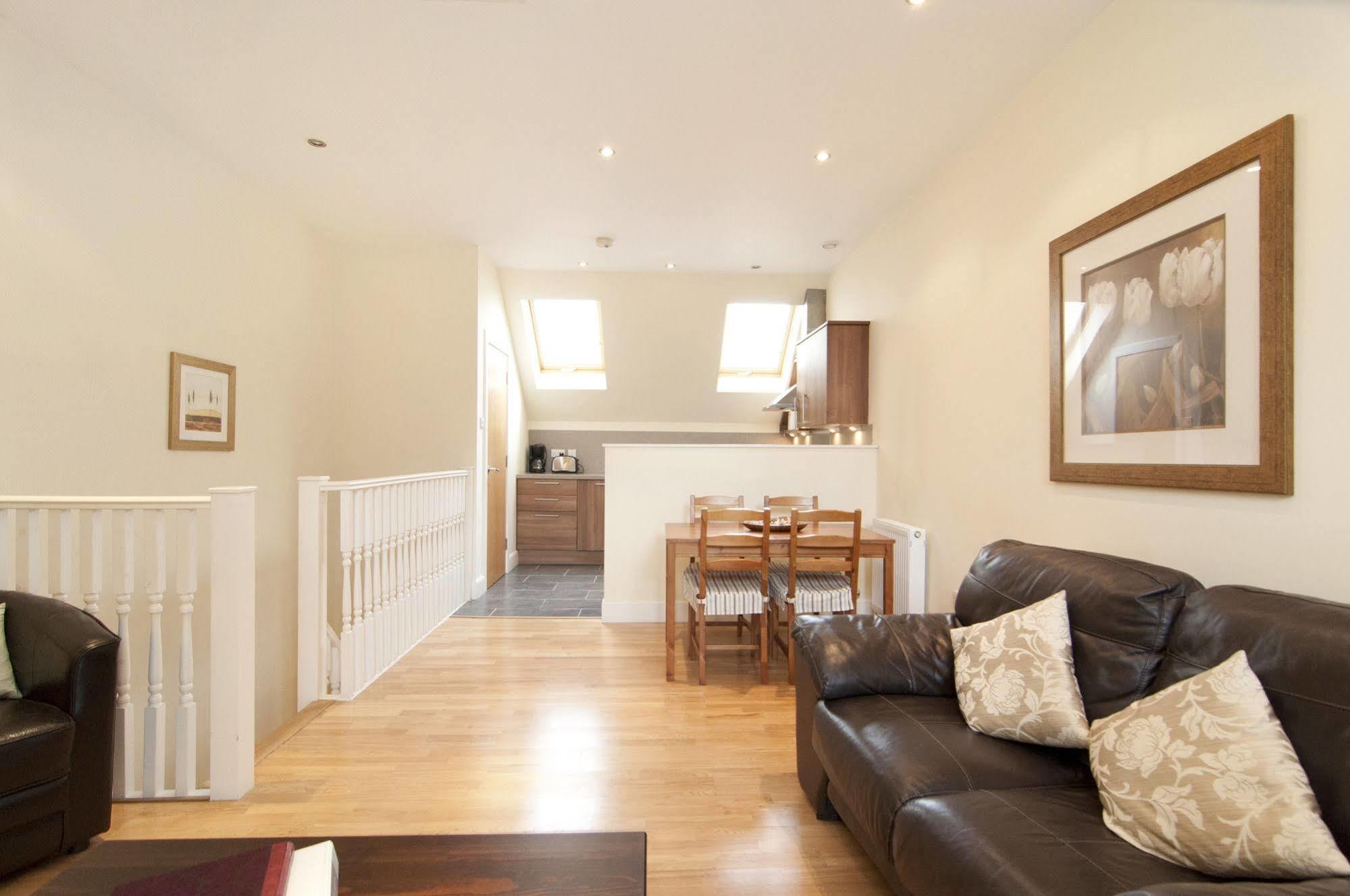 Edinburgh Church Apartments מראה חיצוני תמונה